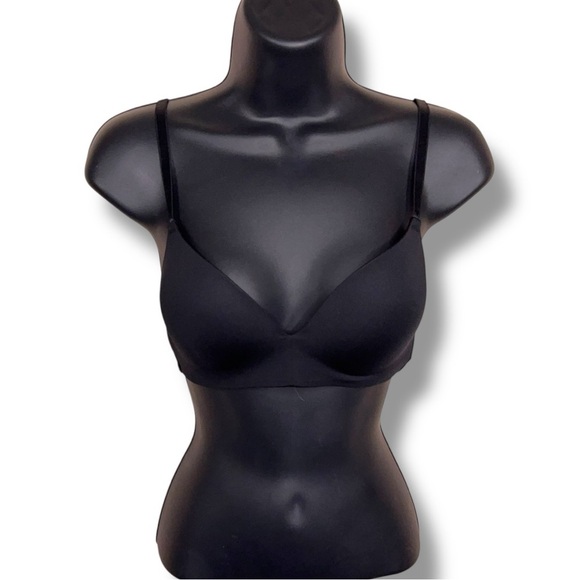 34B H&M Black Bra Wireless Lined Adjustable Straps Comfortable Seamless - Picture 1 of 8